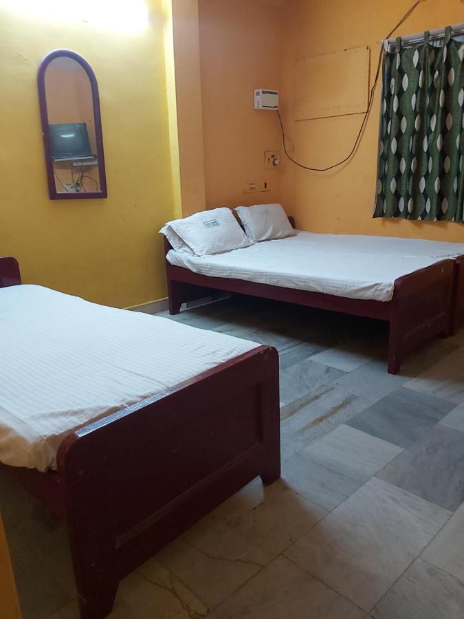 Raamlaxmi Guest House Chennai Exterior photo